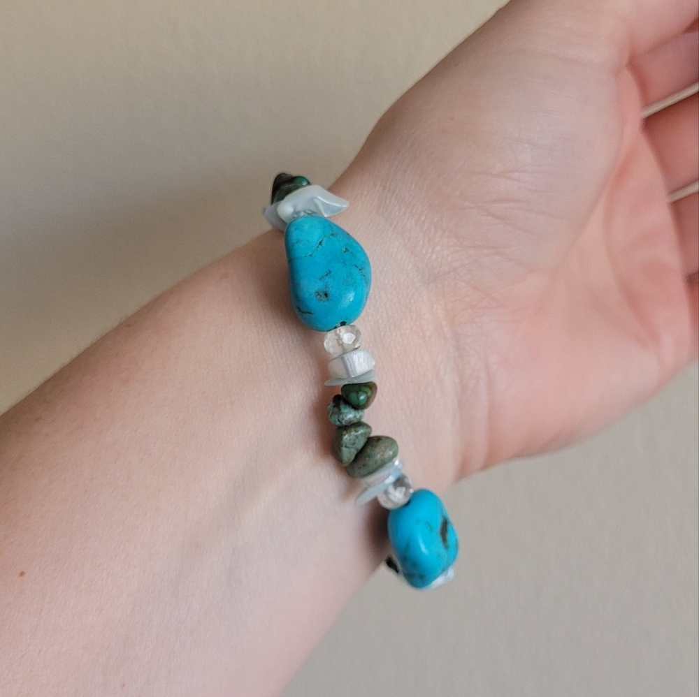 Turquoise Stacked Stone Earring and Stretch Bracelet Set - Picture 5 of 5